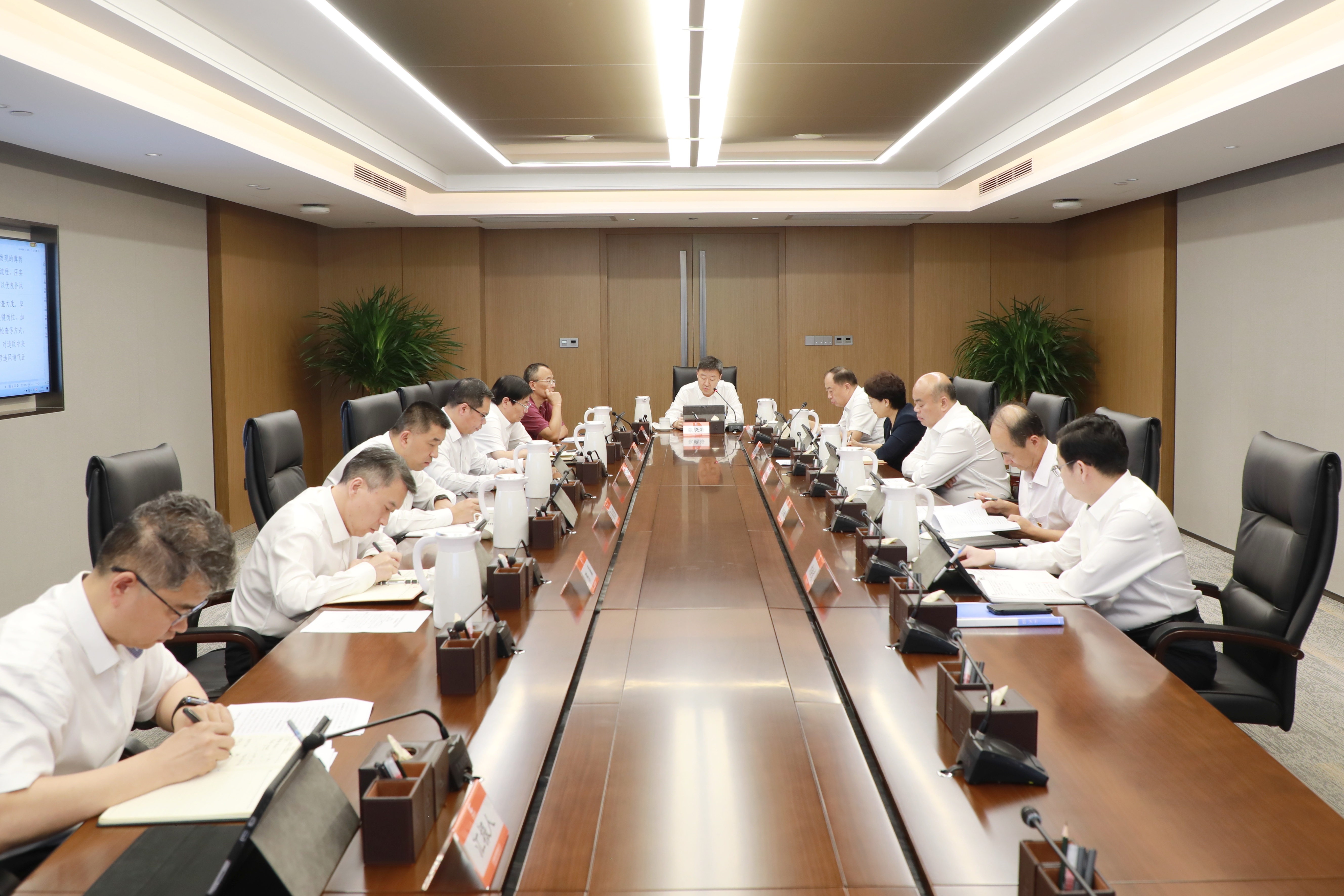 集團黨委常委會會議暨黨的建設(shè)工作領(lǐng)導(dǎo)小組會議召開